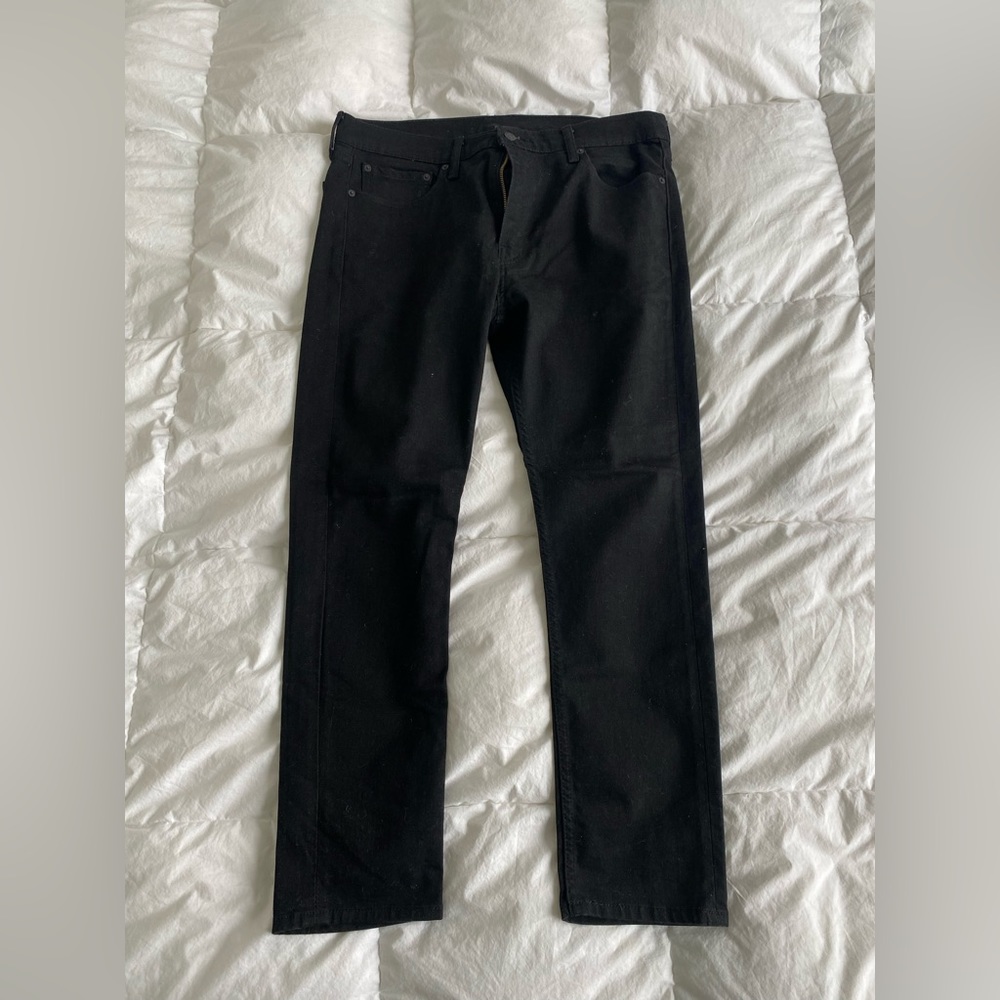 Men’s Levi’s black jeans. 36 W.
